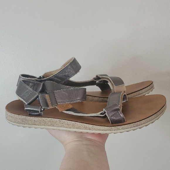 Teva Womens Original Mirrored Metallic Sandals Size 9 Summer Comfort Hiking - Picture 1 of 10